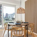 Lys 3 Vaerelses Med 26 M2 Sydvendt Altan Appartement