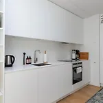 Appartement Lys 3 Vaerelses Med 26 M2 Sydvendt Altan *