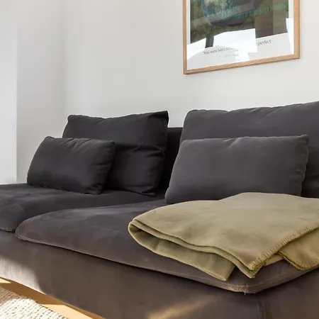 Lys 3 Vaerelses Med 26 M2 Sydvendt Altan Appartement *