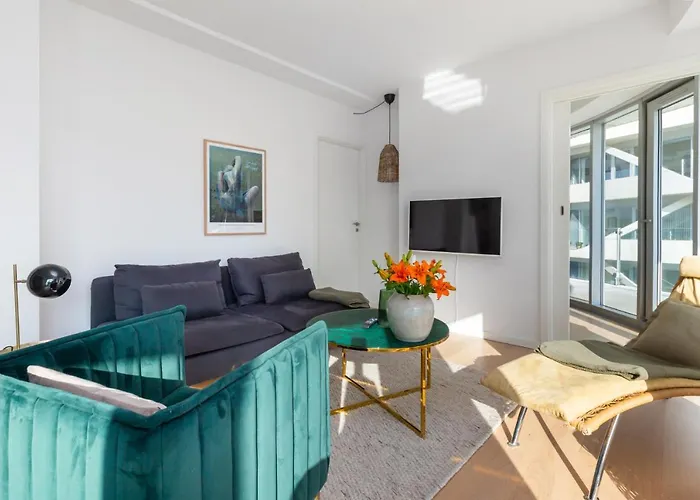 Lys 3 Vaerelses Med 26 M2 Sydvendt Altan Apartment Århus