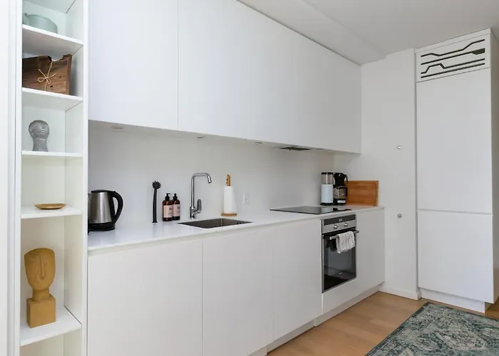Apartment Lys 3 Vaerelses Med 26 M2 Sydvendt Altan *