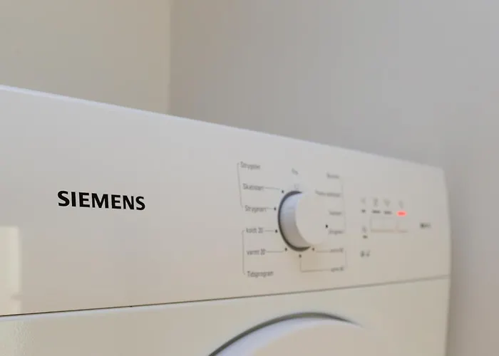 Lys 3 Vaerelses Med 26 M2 Sydvendt Altan Apartment *