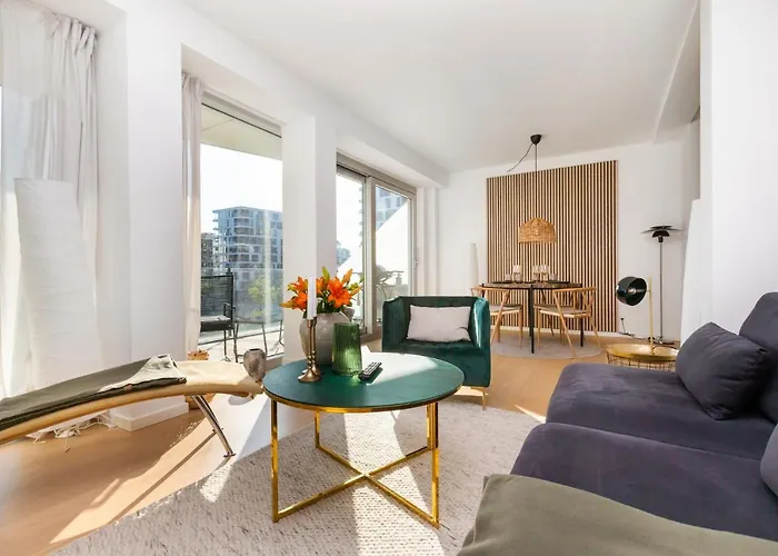 Lys 3 Vaerelses Med 26 M2 Sydvendt Altan Apartment *